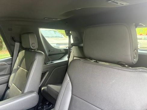 Used 2023 Chevrolet Tahoe Z71 w/ Luxury Package AWD/4WD image 16