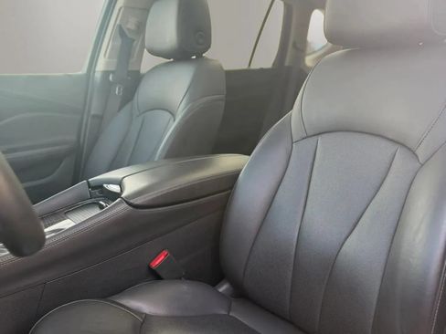 Used 2019 Buick Envision Essence FWD image 11