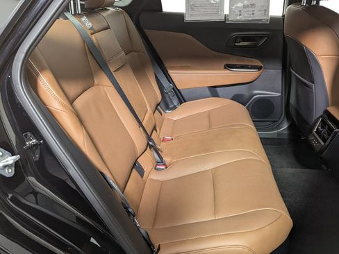 Used 2025 Toyota Crown Signia image 34