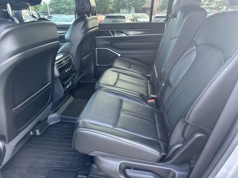 Used 2023 Jeep Wagoneer 4WD w/ Convenience Group I image 21