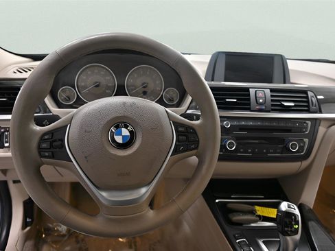 Used 2013 BMW 328i xDrive Sedan image 11