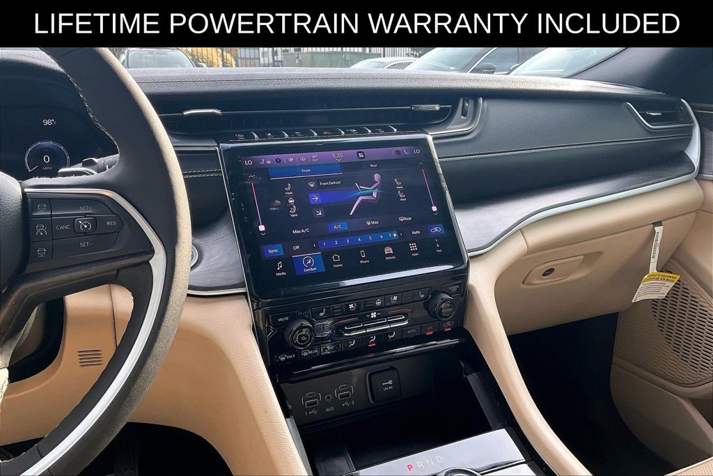 Used 2025 Jeep Grand Cherokee L Limited w/ Luxury Tech Group II RWD image 8