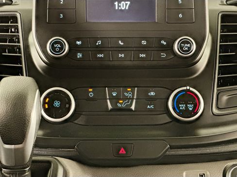 Used 2020 Ford Transit 350 XL image 28