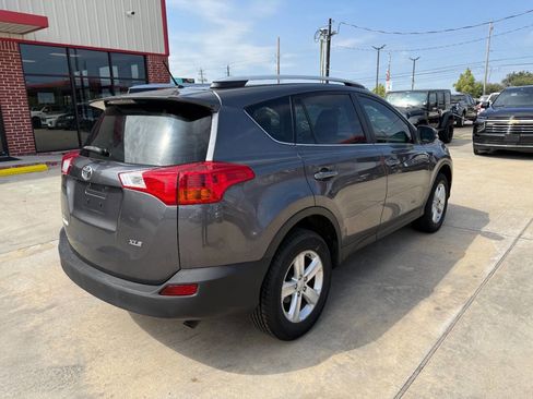 Used 2013 Toyota RAV4 XLE image 4