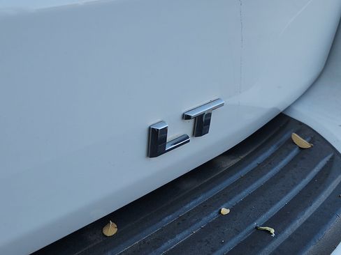 Used 2024 Chevrolet Tahoe LT image 10