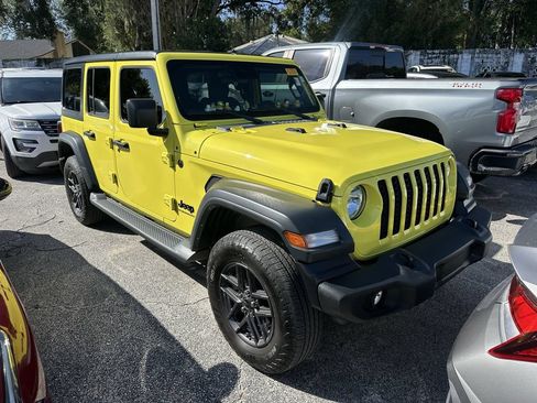 Used 2024 Jeep Wrangler Unlimited Sport AWD/4WD image 2