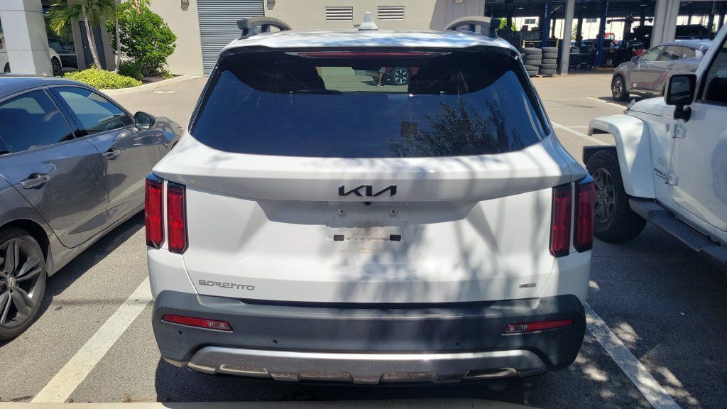 Used 2023 Kia Sorento SX Prestige AWD/4WD image 8