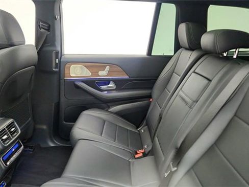 Used 2025 Mercedes-Benz GLS 450 GLS 450 image 32