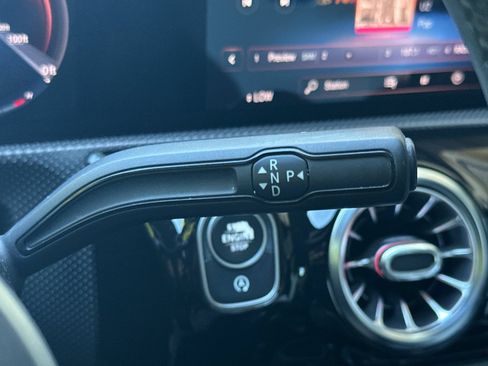 Used 2020 Mercedes-Benz A 220 image 21