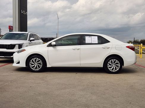 Used 2019 Toyota Corolla LE image 4