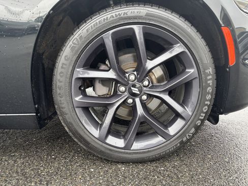 Used 2019 Dodge Charger SXT w/ Plus Group image 9