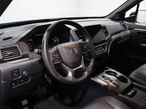 Used 2023 Honda Passport EX-L image 16