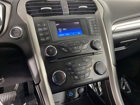Used 2018 Ford Fusion S image 27