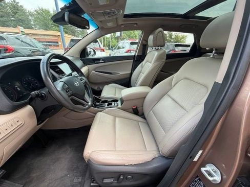 Used 2017 Hyundai Tucson Limited w/ Limited Ultimate Package 03 AWD/4WD image 9