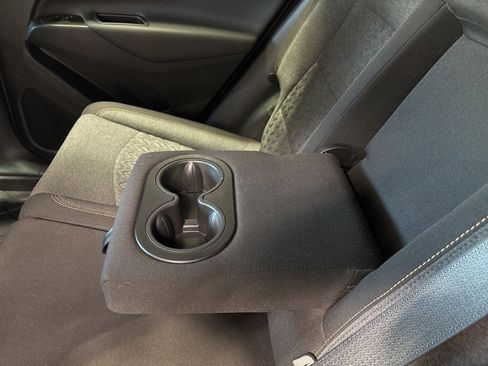 Used 2024 Chevrolet Equinox LT image 32