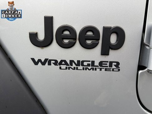Used 2022 Jeep Wrangler Unlimited Sport AWD/4WD image 17