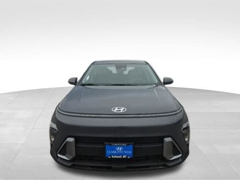 New 2026 Hyundai Kona SE image 2