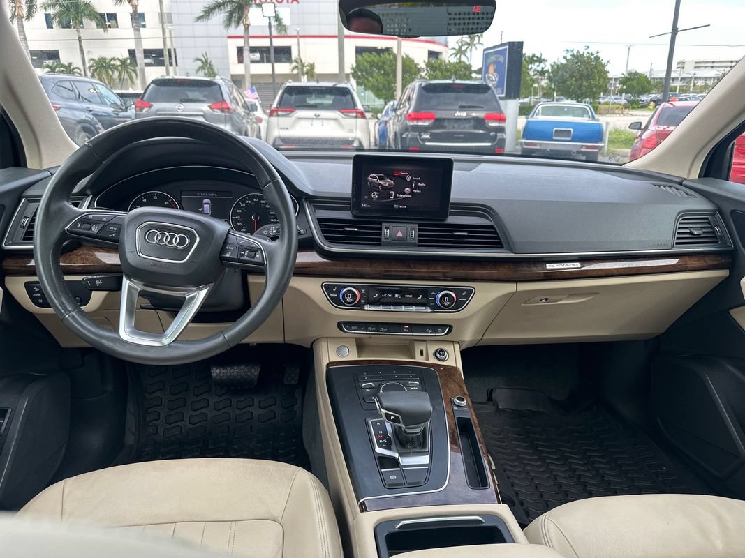 Used 2018 Audi Q5 2.0T Premium Plus w/ Premium Plus Package AWD/4WD image 24