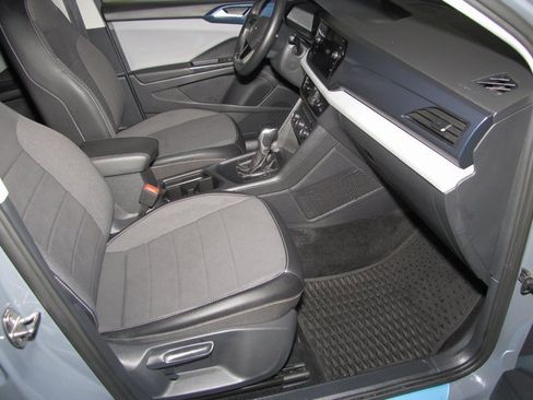 Used 2022 Volkswagen Taos SE image 19