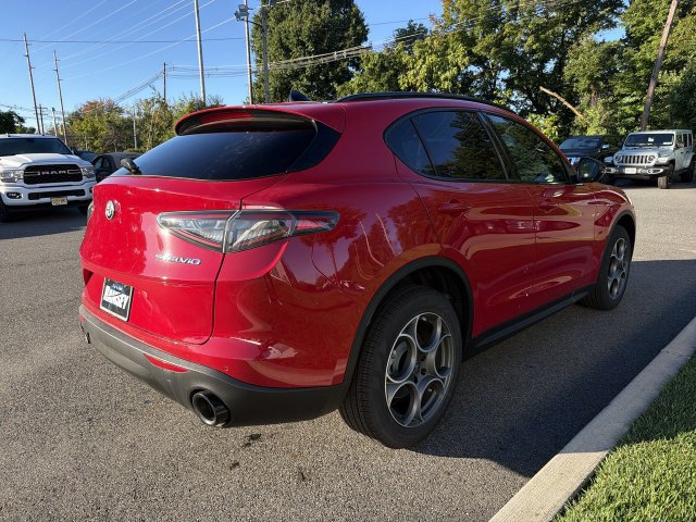 New 2026 Alfa Romeo Stelvio Sprint w/ Convenience Package AWD/4WD image 8