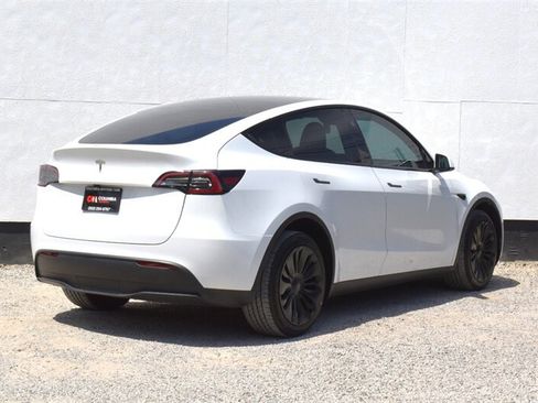 Used 2025 Tesla Model Y Long Range AWD/4WD image 5