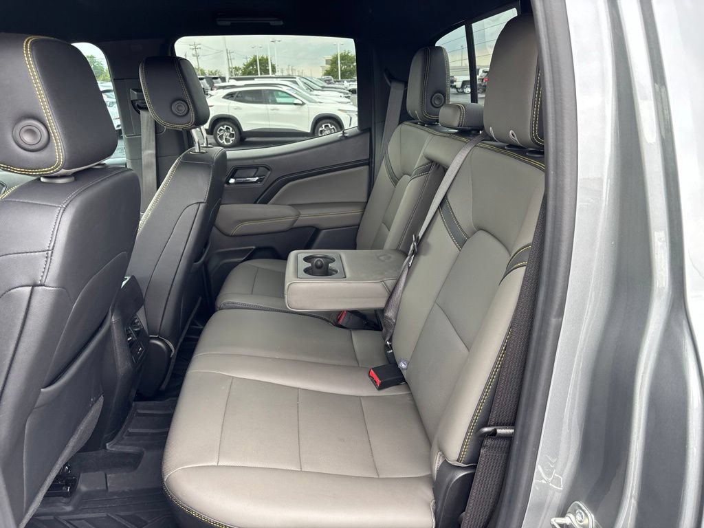 Used 2025 Chevrolet Colorado ZR2 AWD/4WD image 26
