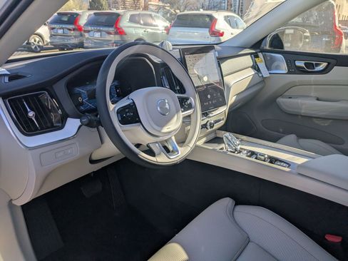 New 2026 Volvo XC60 T8 Ultra w/ Climate Package PRO AWD/4WD image 10