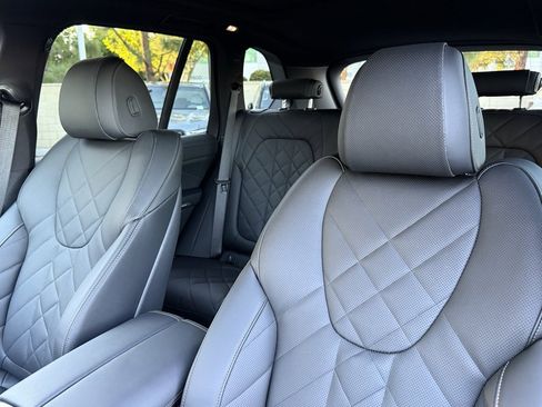 Used 2026 BMW X5 sDrive40i w/ Premium Package image 21