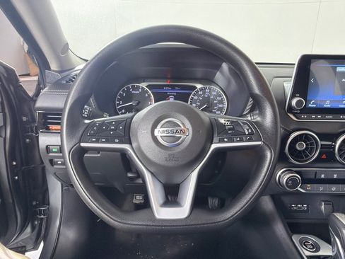Used 2023 Nissan Sentra SV FWD image 13