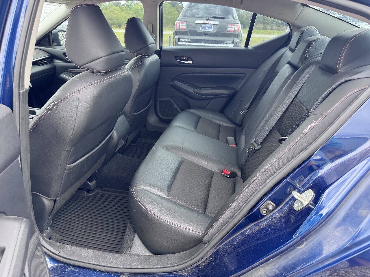 Used 2020 Nissan Altima 2.5 SR FWD image 12