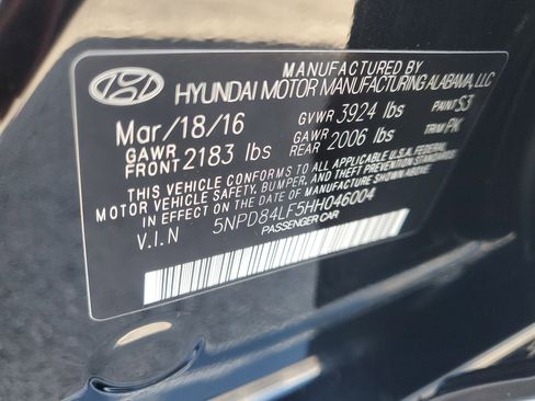 Used 2017 Hyundai Elantra SE image 30