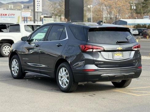 Used 2023 Chevrolet Equinox LT AWD/4WD image 5