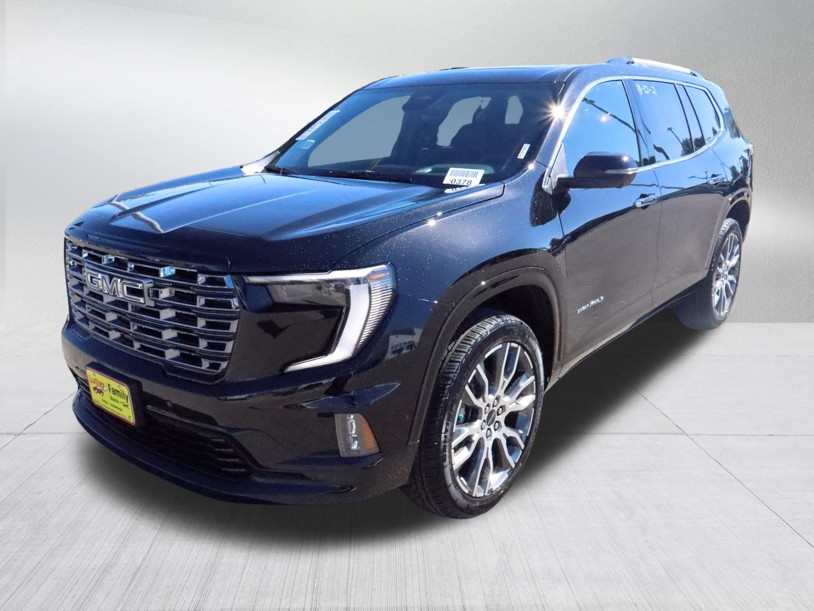 New 2026 GMC Acadia Denali Ultimate w/ LPO, Floor Liner Package AWD/4WD image 3