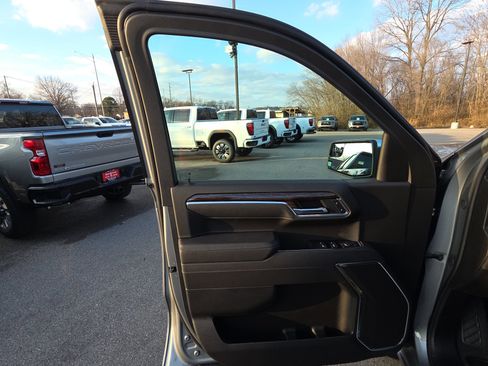 New 2026 GMC Sierra 1500 SLE w/ X31 Off-Road Package image 13