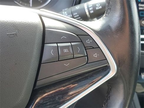 Certified 2023 Cadillac XT5 Premium Luxury w/ LPO, Floor Liner Package image 18