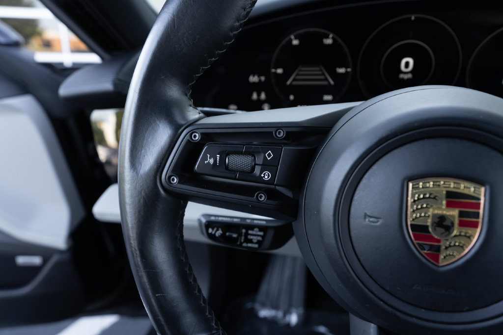 Used 2022 Porsche Taycan 4S AWD/4WD image 27