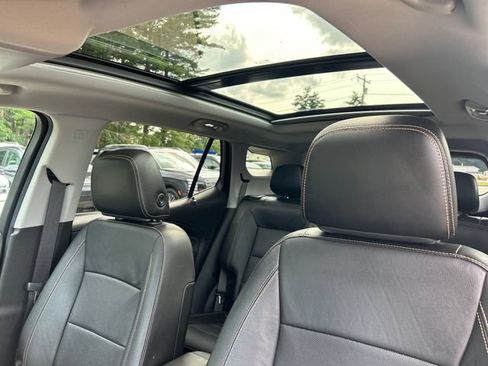 Used 2021 GMC Terrain SLT w/ Infotainment Package II AWD/4WD image 21