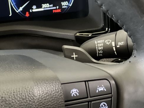 Used 2025 Toyota Camry XSE AWD/4WD image 34