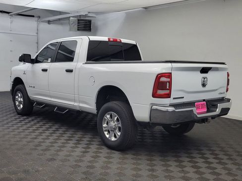 Used 2022 RAM 2500 Big Horn w/ Level C Equiment Group image 3