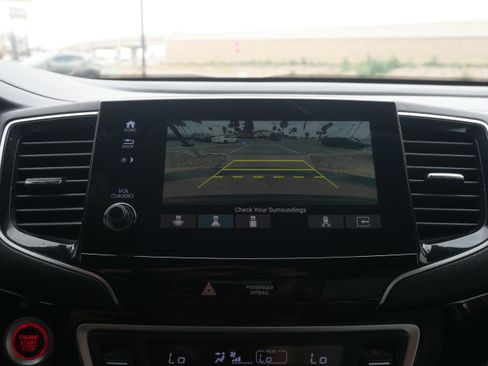 Used 2019 Honda Pilot Touring image 18