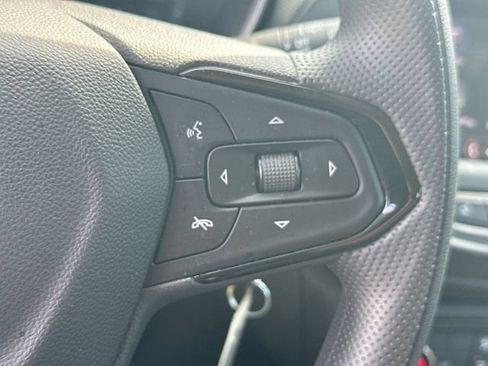 Used 2023 Chevrolet TrailBlazer LS AWD/4WD image 42