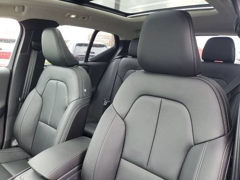 New 2026 Volvo XC40 B5 Plus w/ Protection Package Premier AWD/4WD image 14