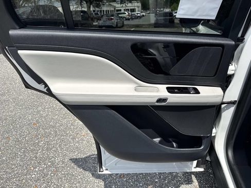 New 2026 Lincoln Aviator 2WD image 13