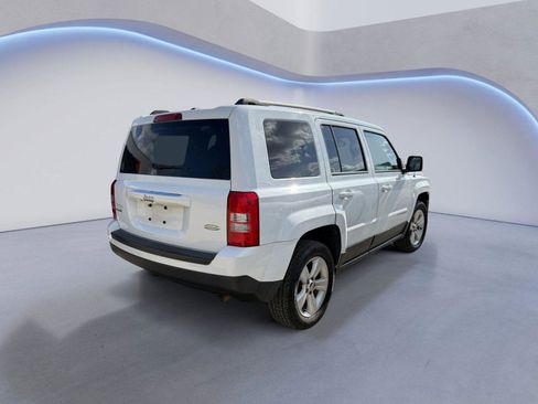 Used 2017 Jeep Patriot Latitude w/ Trailer Tow Prep Group image 4