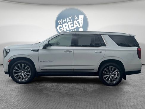Used 2021 GMC Yukon Denali w/ Denali Premium Package AWD/4WD image 7