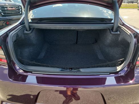 Used 2022 Dodge Charger Scat Pack RWD image 9