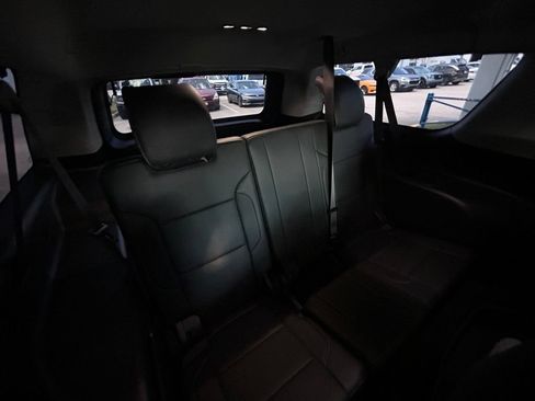 Used 2017 GMC Yukon XL SLT w/ Premium Edition AWD/4WD image 33