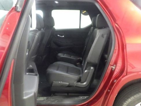 Used 2022 Chevrolet Traverse High Country w/ LPO, Floor Liner Package image 7