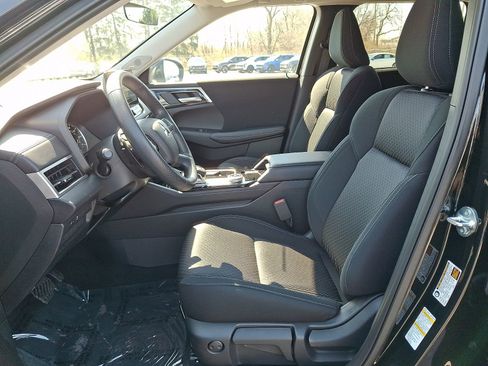 New 2026 Mitsubishi Outlander ES image 13