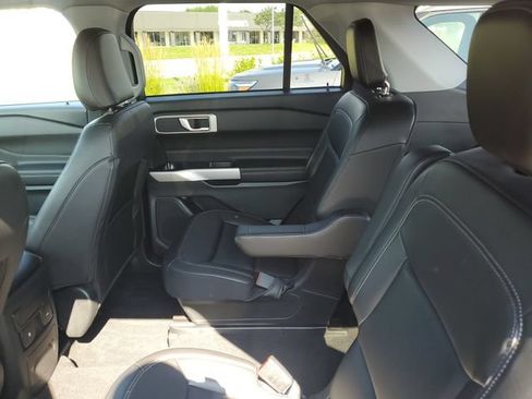 Certified 2024 Ford Explorer XLT w/ Equipment Group 202A AWD/4WD image 26